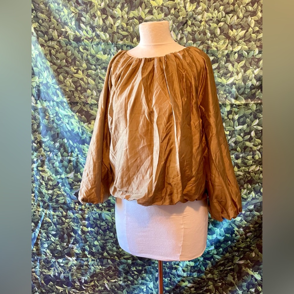 NWT Banana Republic beige blouse